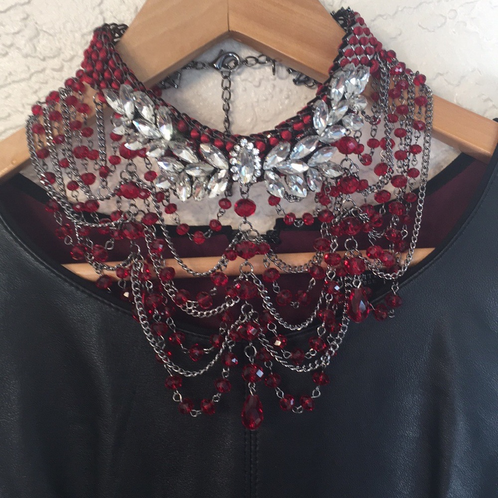 Red necklace chandelier gorgeous NEW - Picture 5 of 6